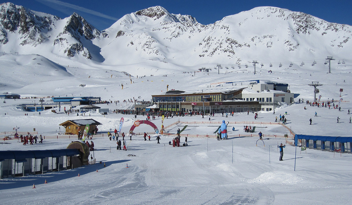 Stubaier Gletscher, Big Family