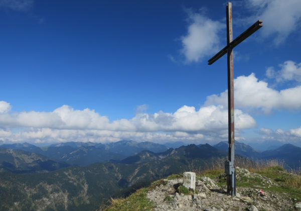 Gipfelkreuz Halserspitze (1.862m)